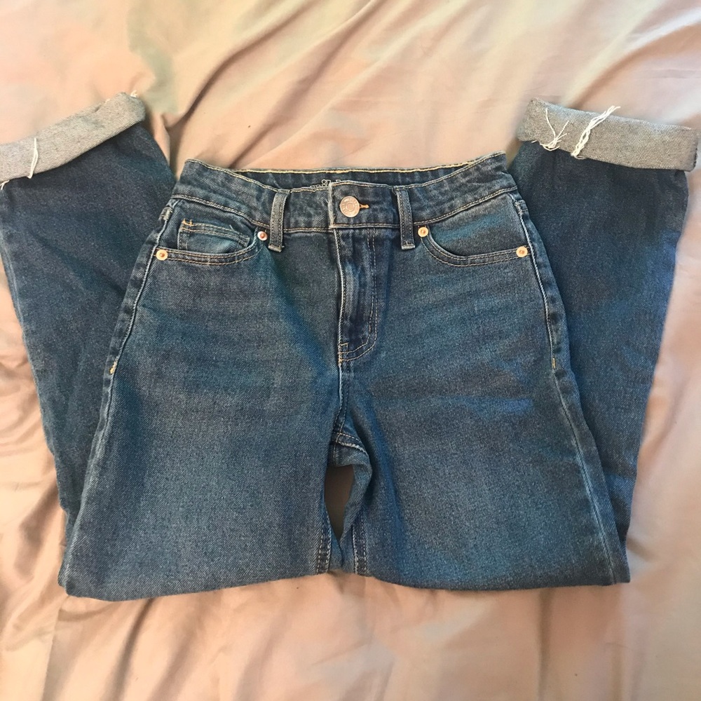 super cute mom jeans !!